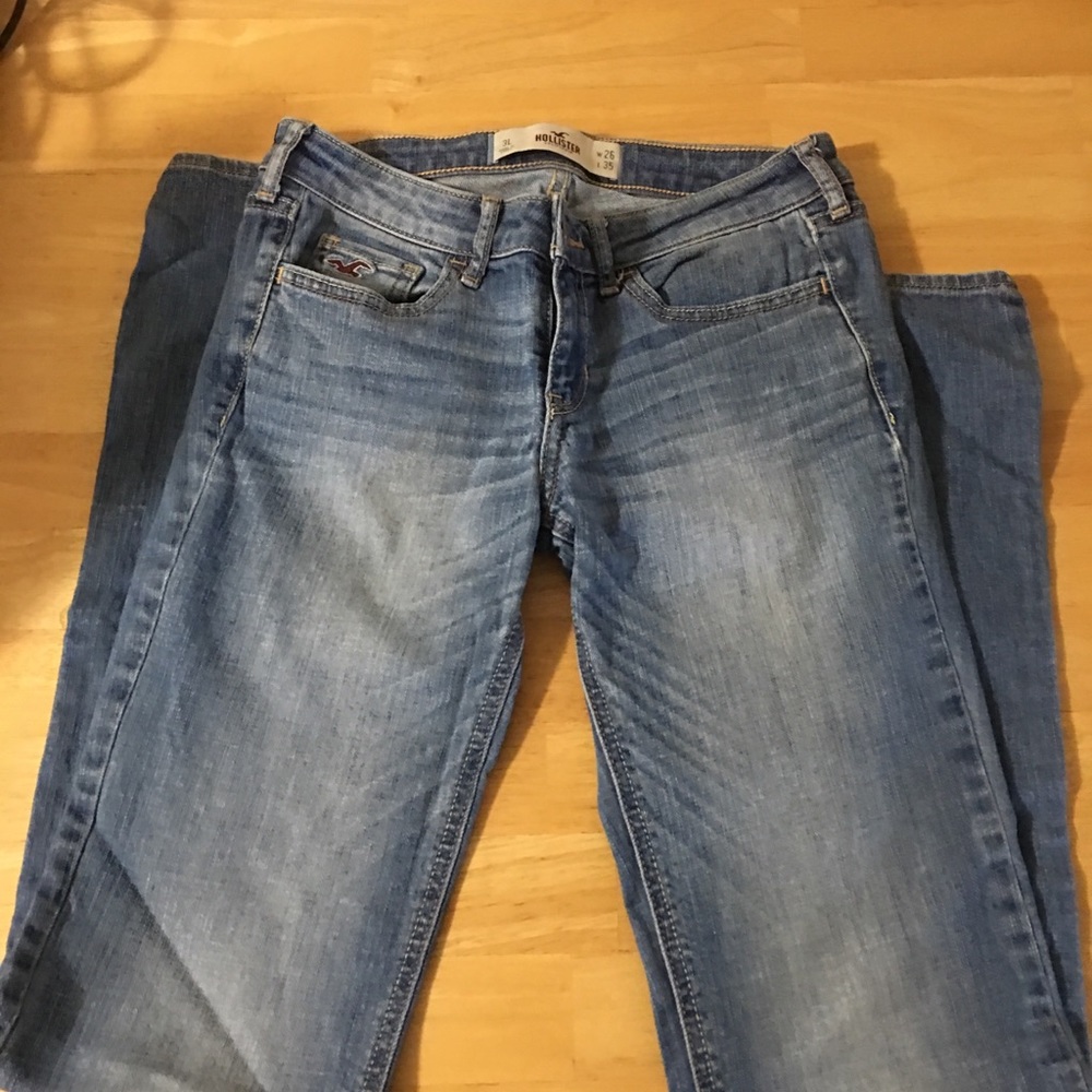 🔴3 for $20 EUC hollister boot cut jeans